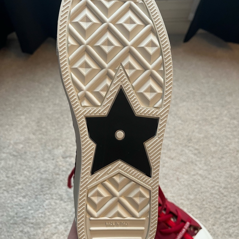 BRAND NEW never worn Christian Dior Sneakers. Red. High top - Picture 3 of 4